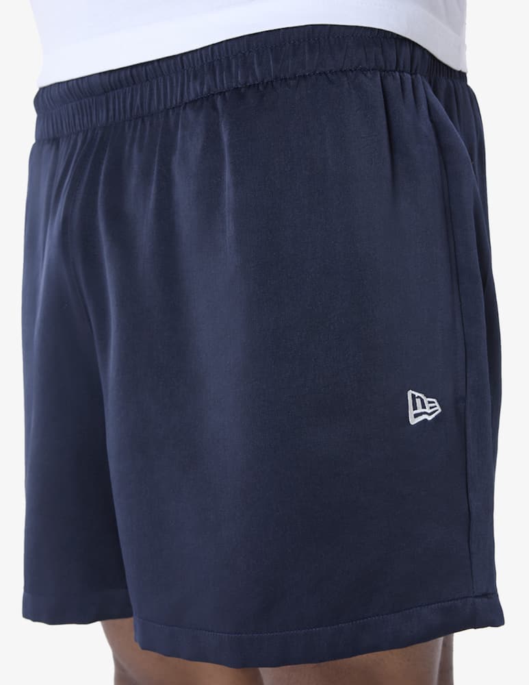 New Era Bermuda shorts - picture 4 New Era Bermuda shorts - picture 4