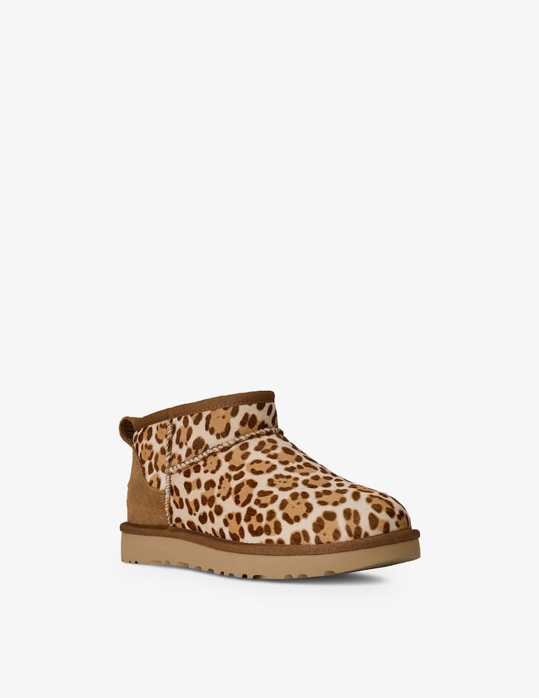 UGG Classic ultra mini animal print boots - picture 2 UGG Classic ultra mini animal print boots - picture 2