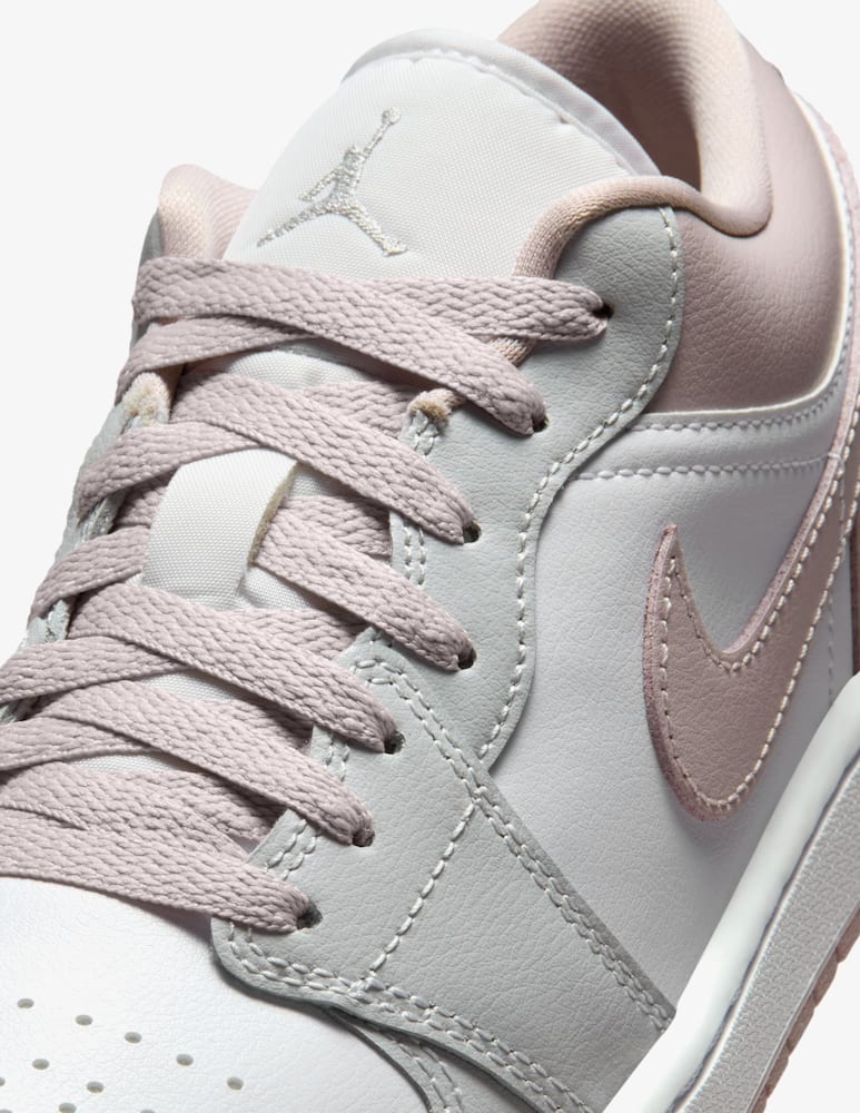 Nike Jordan Jordan 1 low sneaker - picture 5 Nike Jordan Jordan 1 low sneaker - picture 5