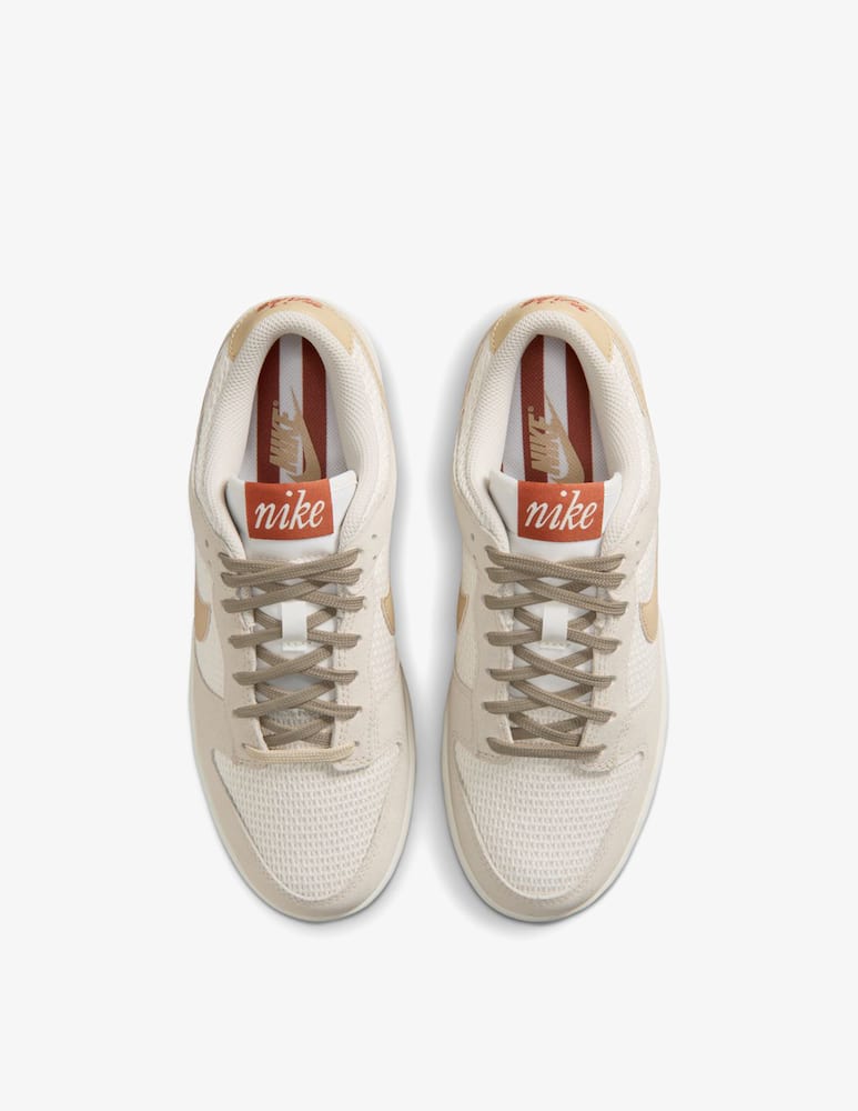 Nike Dunk low SE sneakers - picture 4 Nike Dunk low SE sneakers - picture 4
