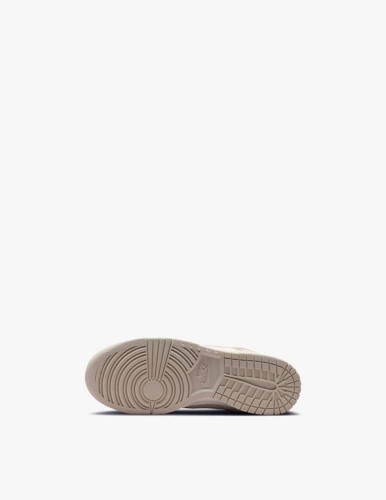 Nike Dunk low SE sneakers - picture 7 Nike Dunk low SE sneakers - picture 7