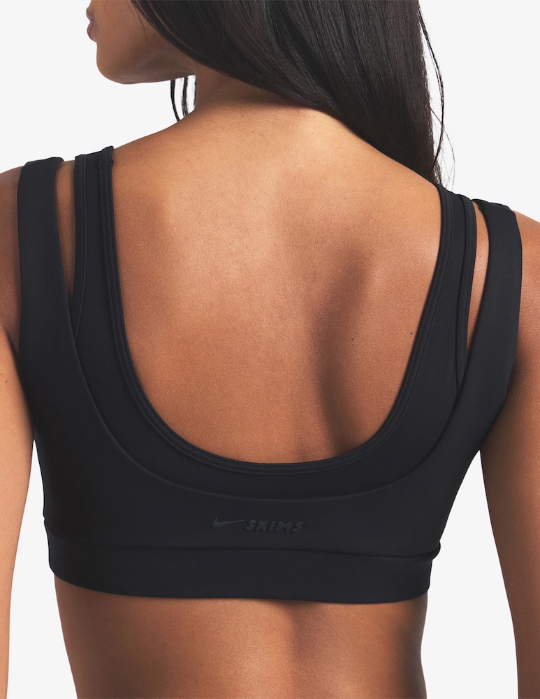 NikeSKIMS Double strap scoop bra - picture 3 NikeSKIMS Double strap scoop bra - picture 3