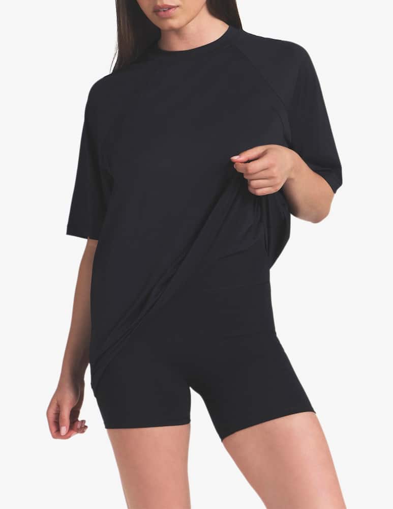 NikeSKIMS Airy boyfriend t-shirt - picture 1 NikeSKIMS Airy boyfriend t-shirt - picture 1