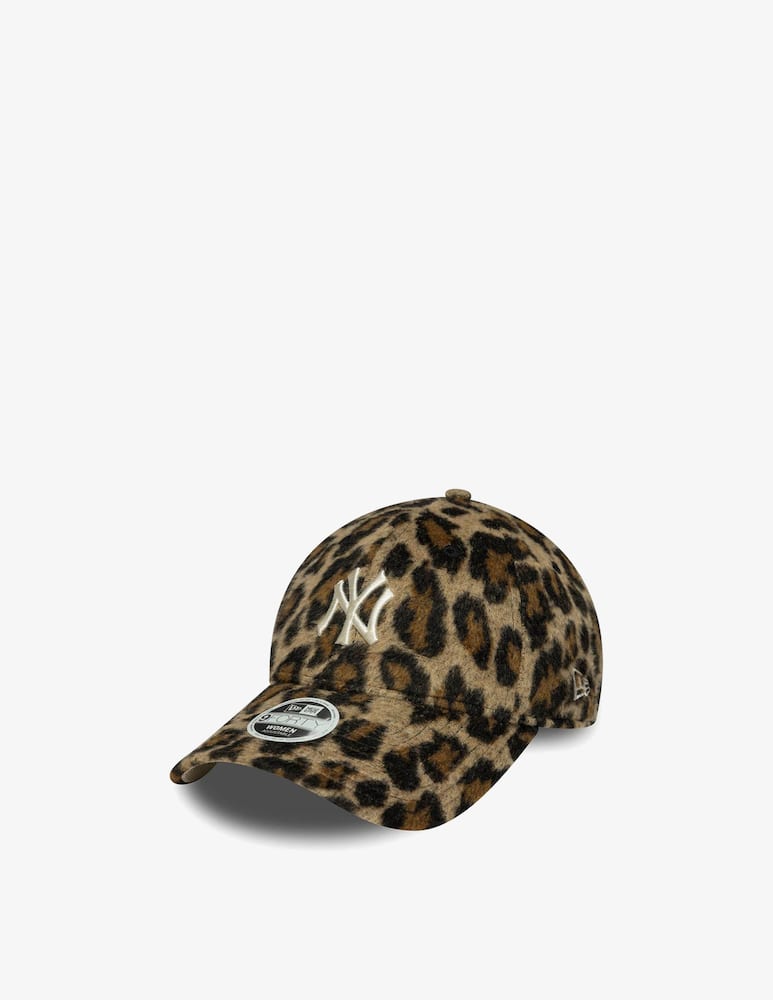 rinascente New Era 9 Forty Cosy animal cap
