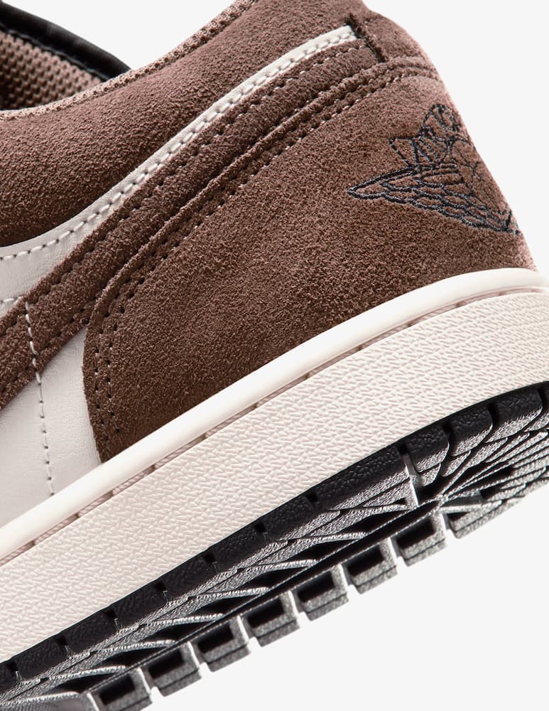Nike Jordan Air Jordan 1 Low sneakers - picture 5 Nike Jordan Air Jordan 1 Low sneakers - picture 5
