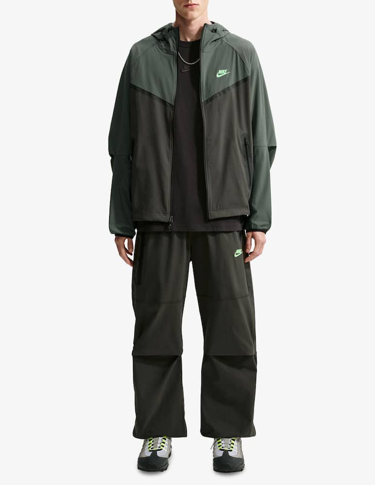 rinascente Nike Giacca Windrunner Nike Tech Dri‑Fit con Zip Integrale