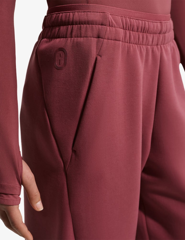 Nike High-rise knit trousers - picture 5 Nike High-rise knit trousers - picture 5