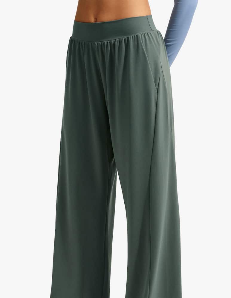 rinascente Nike Wide leg trousers Zenvy