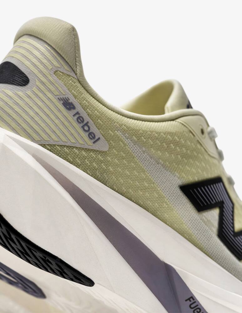 rinascente New Balance Scarpe running FuelCell Rebel V5