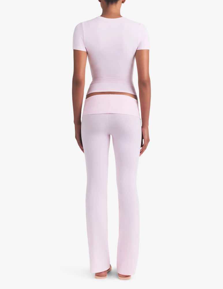 SKIMS t-shirt girocollo elasticizzata - immagine 3 SKIMS t-shirt girocollo elasticizzata - immagine 3