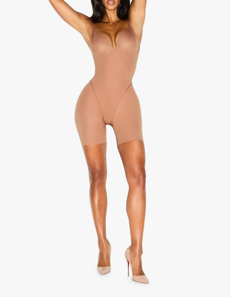 rinascente SKIMS Body shaper a mezza coscia con imbottitura su cosce e glutei