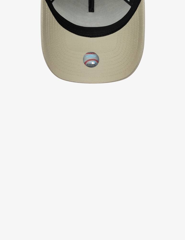 rinascente New Era Outline script cap