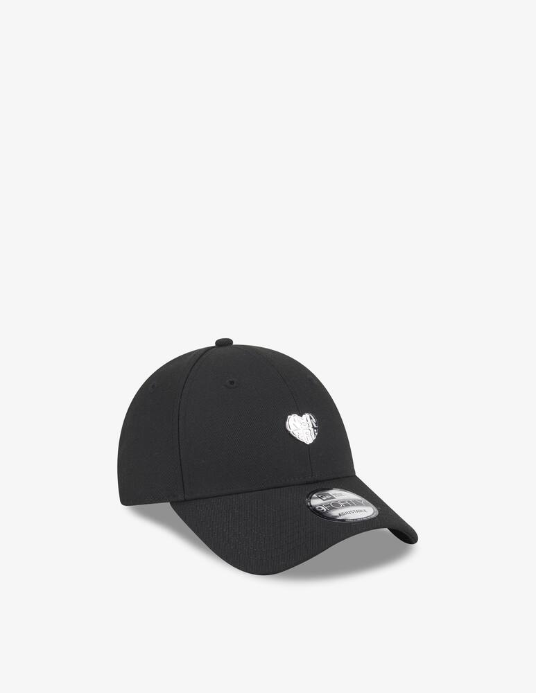 New Era Vale heart logo cap - picture 1