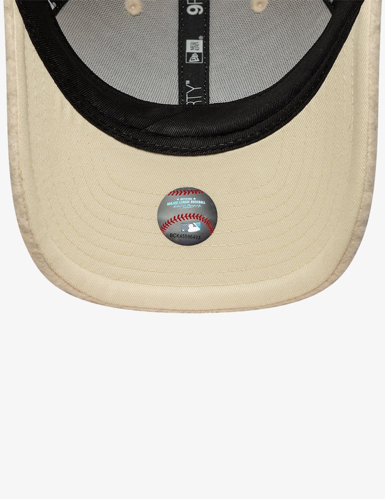 New Era Winter Borg 9FORTY Los Angeles Dodgers Cap - picture 5 New Era Winter Borg 9FORTY Los Angeles Dodgers Cap - picture 5