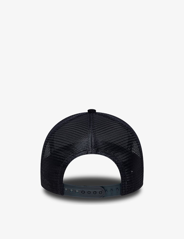 New Era Cord trucker cap - picture 3 New Era Cord trucker cap - picture 3