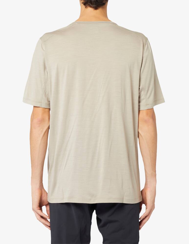 Arc'teryx Maglietta ionia merino logo petto - immagine 3 Arc'teryx Maglietta ionia merino logo petto - immagine 3