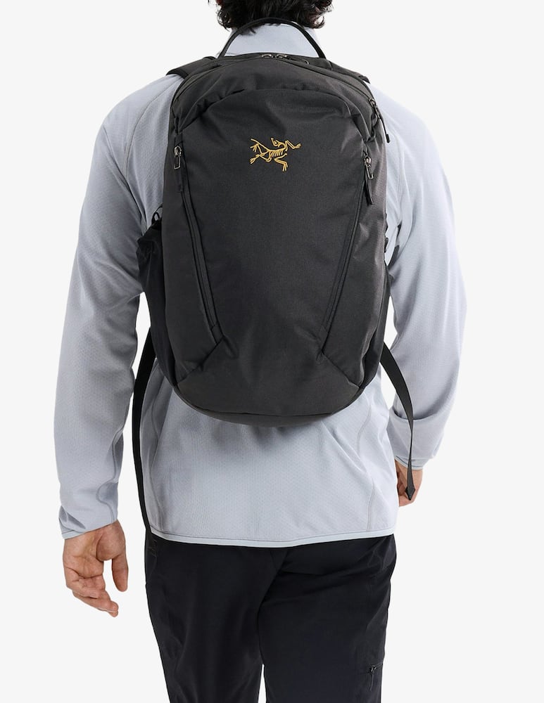 rinascente Arc'teryx Mantis 26 backpack