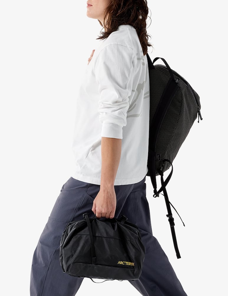 Arc'teryx Index 10 gear organizer - picture 5