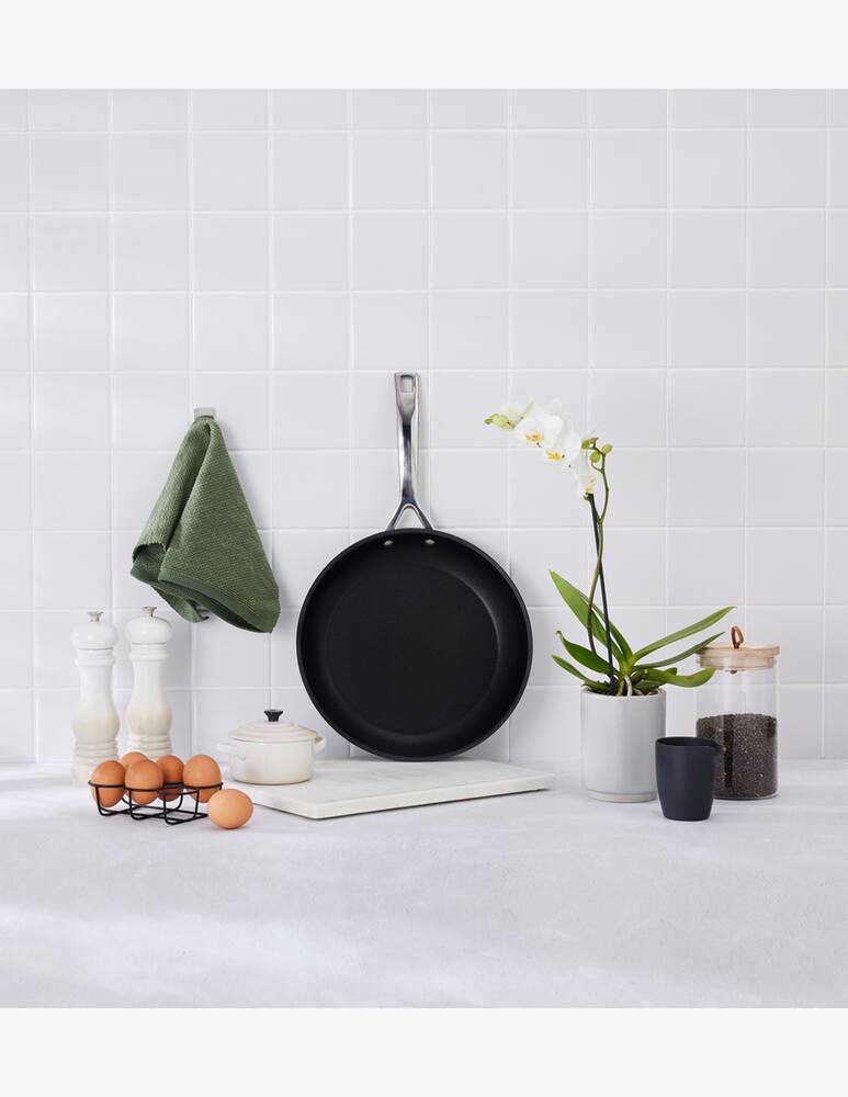 rinascente Le Creuset Toughened Non-Stick Shallow Frying Pan 26cm