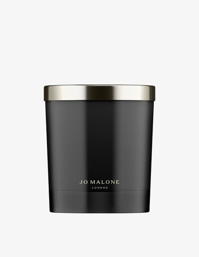 Shop Jo Malone London Velvet Rose & Oud Home Candle 200 g on Rinascente