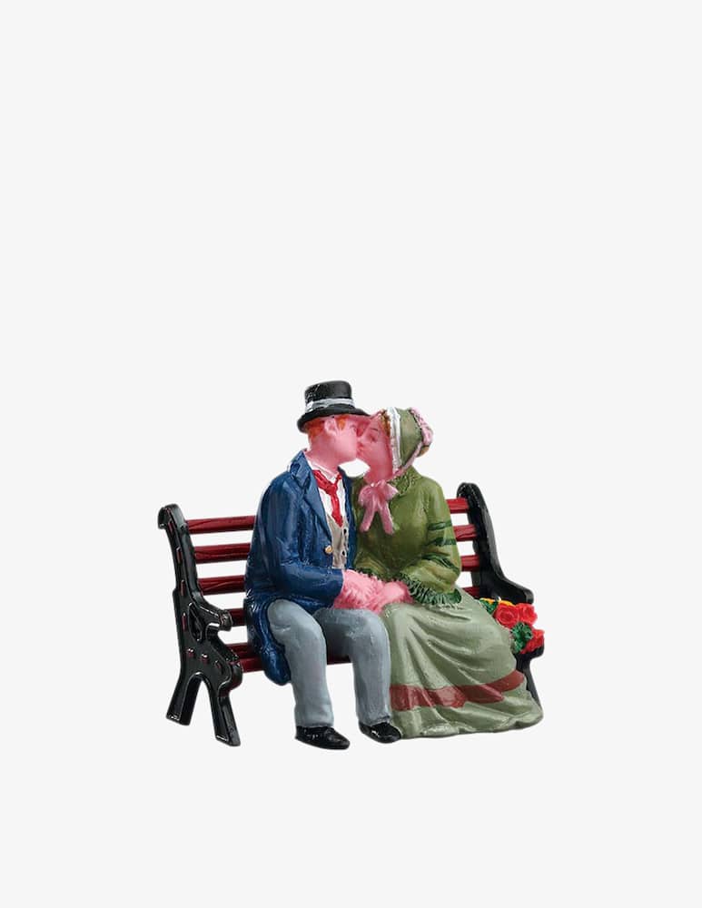 Lemax The Kiss Caddington Village - immagine 1 Lemax The Kiss Caddington Village - immagine 1