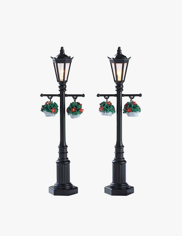 Lemax Old English Lamp Post Set 2pz General - immagine 1 Lemax Old English Lamp Post Set 2pz General - immagine 1