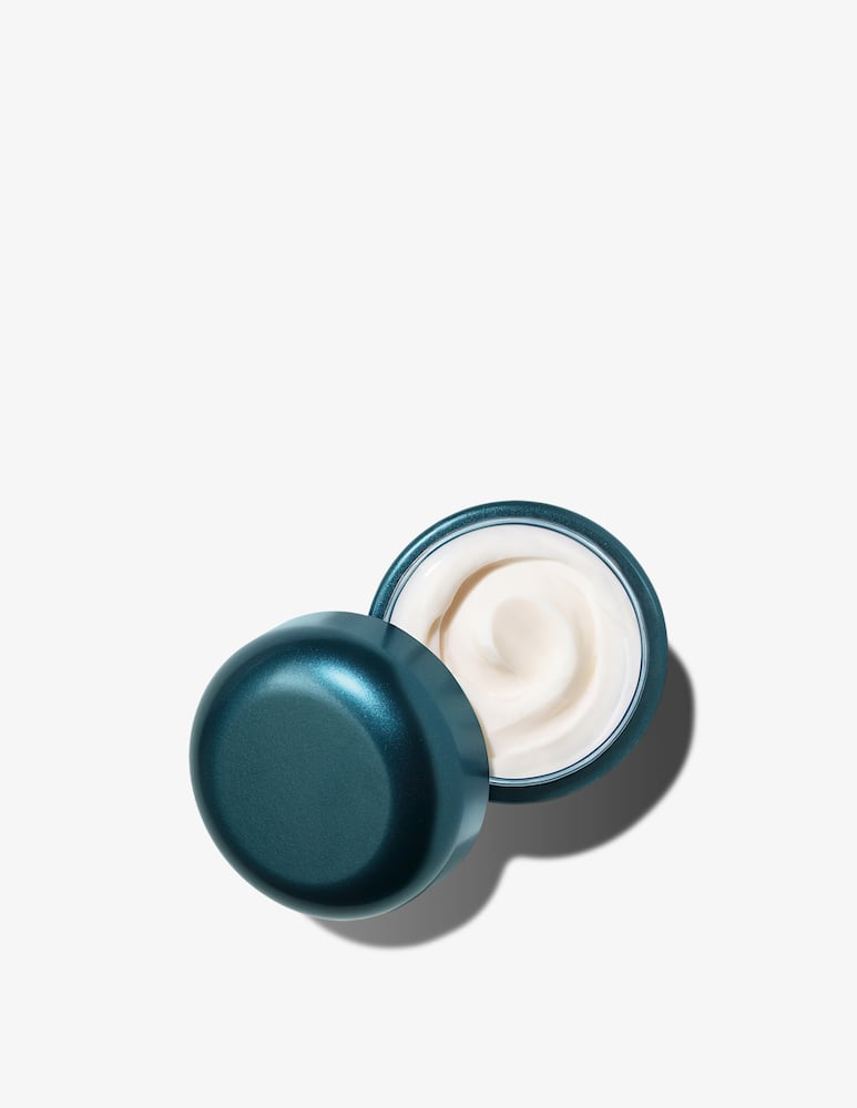 La Mer The Rejuvenating Night Cream - picture 2 La Mer The Rejuvenating Night Cream - picture 2