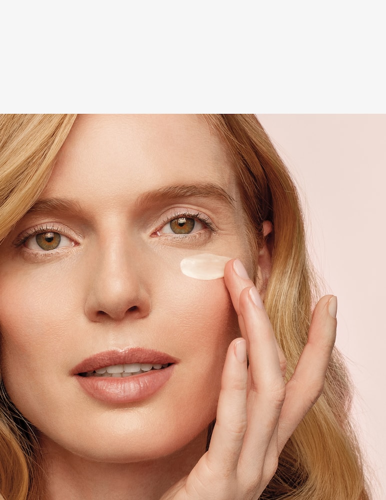 Shiseido Benefiance Wrinkle Smoothing Eye Cream - picture 2 Shiseido Benefiance Wrinkle Smoothing Eye Cream - picture 2