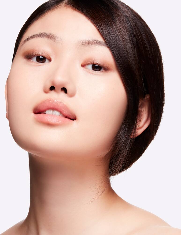 Mac Studio Radiance Hydrating Primer - immagine 3 Mac Studio Radiance Hydrating Primer - immagine 3