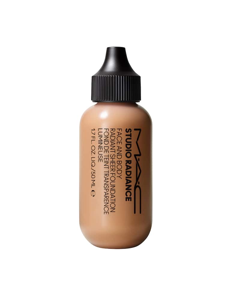 Mac Fondotinta Studio Radiance Face & Body - immagine 1 Mac Fondotinta Studio Radiance Face & Body - immagine 1