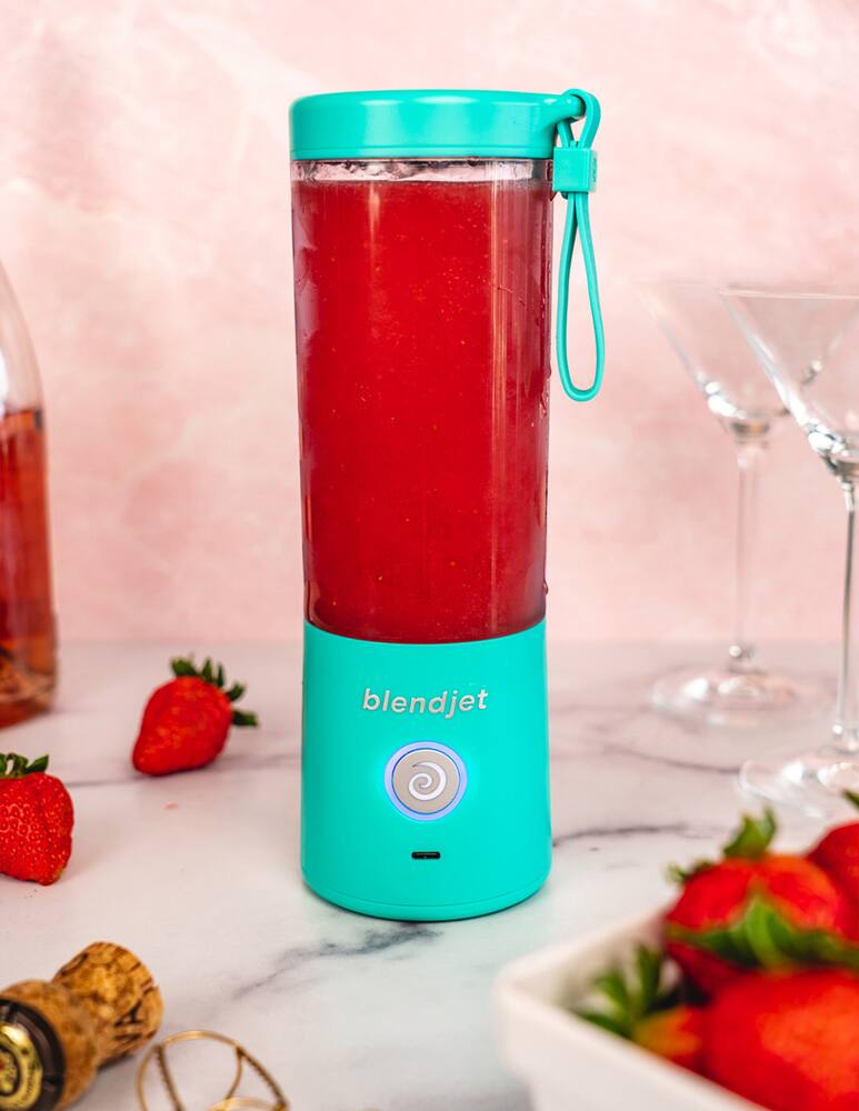 BlendJet Blendjet Two - The Original Portable Blender - picture 2 BlendJet Blendjet Two - The Original Portable Blender - picture 2