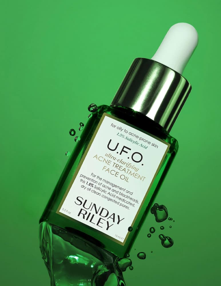 Sunday Riley U.F.O. Ultra-Clarifying Face Oil - immagine 5 Sunday Riley U.F.O. Ultra-Clarifying Face Oil - immagine 5