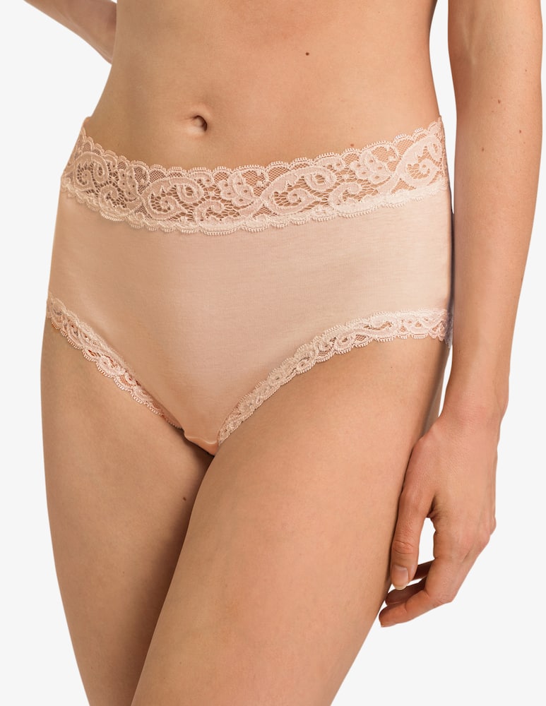 Hanro Sensation soft cup bra - picture 2 Hanro Sensation soft cup bra - picture 2