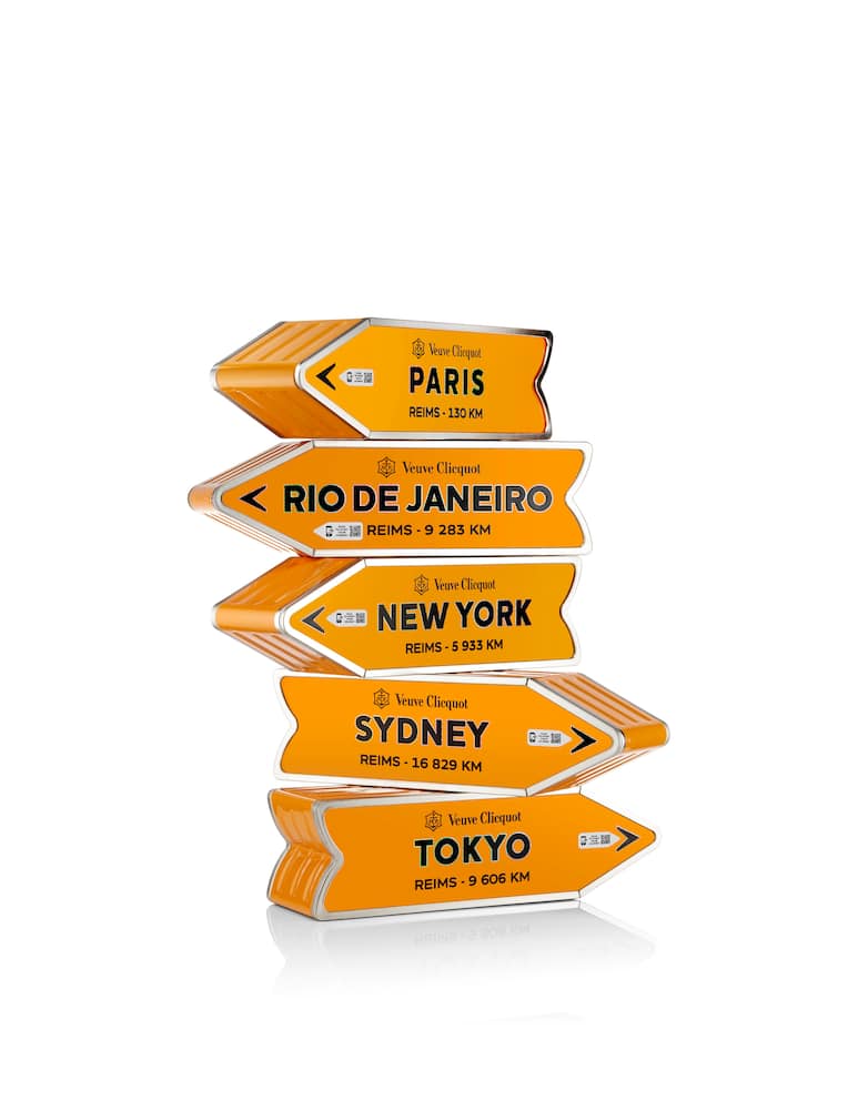 rinascente Veuve Clicquot Champagne Brut Connected Arrow