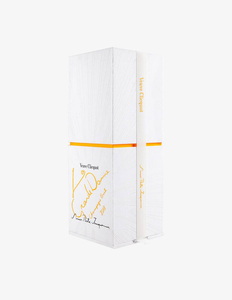 rinascente Veuve Clicquot La Grande Dame 2018 Limited Edition by Simon Porte Jacquemus