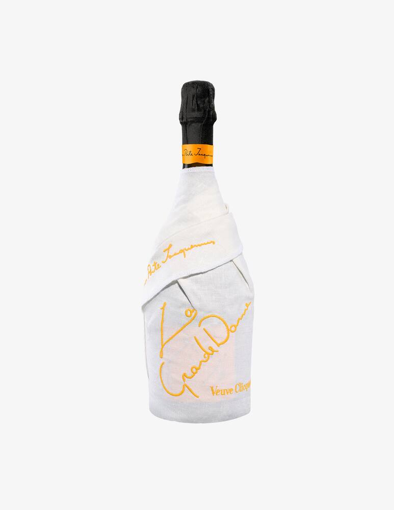 rinascente Veuve Clicquot La Grande Dame 2018 Limited Edition by Simon Porte Jacquemus