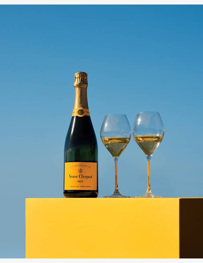 rinascente Veuve Clicquot Sun Totem with Brut Yellow Label 75cl