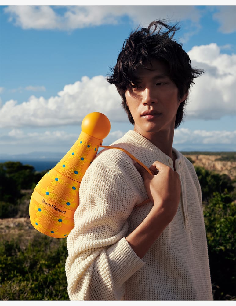 rinascente Veuve Clicquot Sun Totem with Brut Yellow Label 75cl