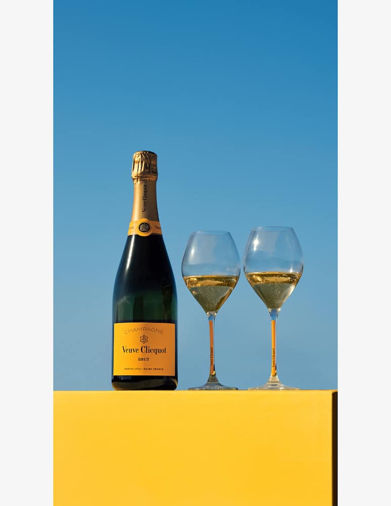 rinascente Veuve Clicquot Sun Holder with Brut Yellow Label 75cl