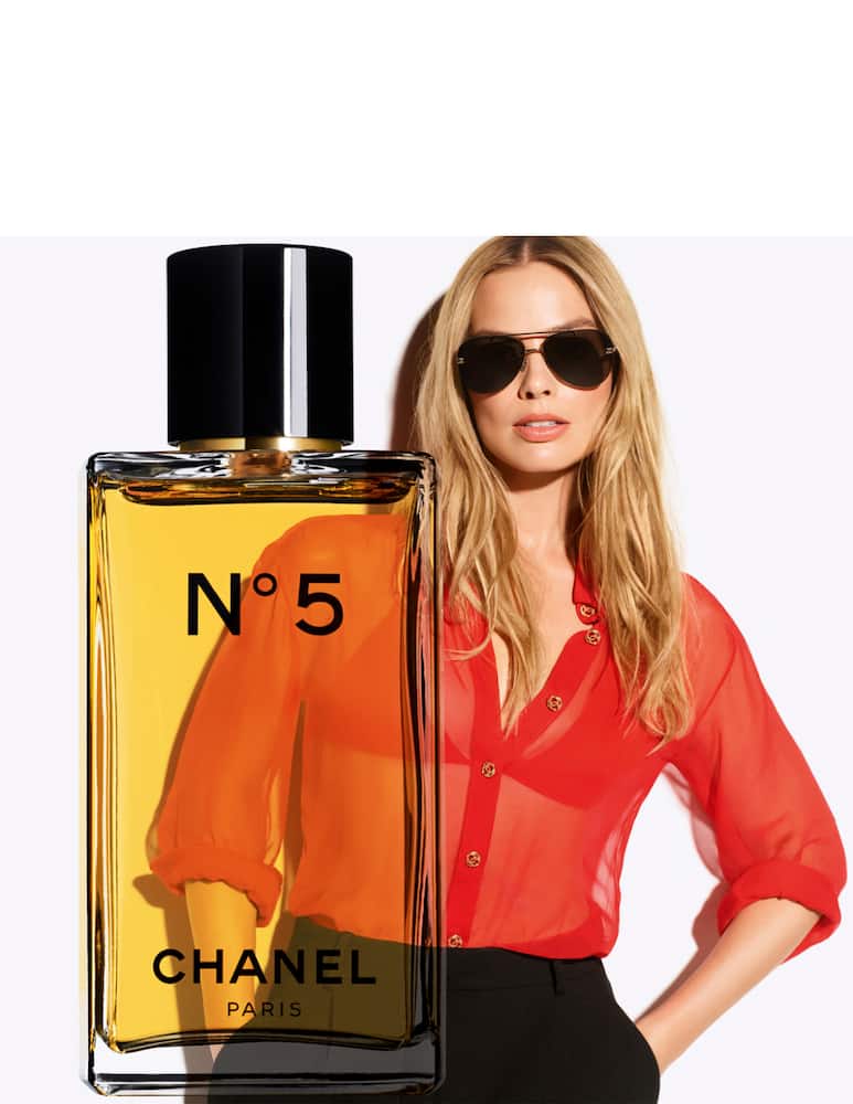 CHANEL N°5 EAU DE TOILETTE SPRAY - picture 3 CHANEL N°5 EAU DE TOILETTE SPRAY - picture 3