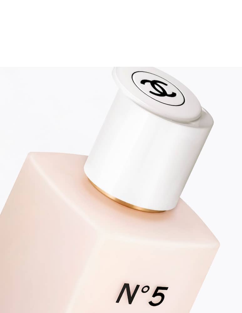 CHANEL N°5 L'Emulsione Per Il corpo - immagine 2 CHANEL N°5 L'Emulsione Per Il corpo - immagine 2