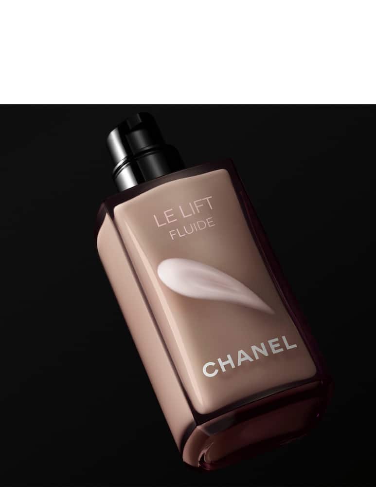 CHANEL LE LIFT FLUIDE WRINKLES, CONTOURS AND PORES - picture 4 CHANEL LE LIFT FLUIDE WRINKLES, CONTOURS AND PORES - picture 4