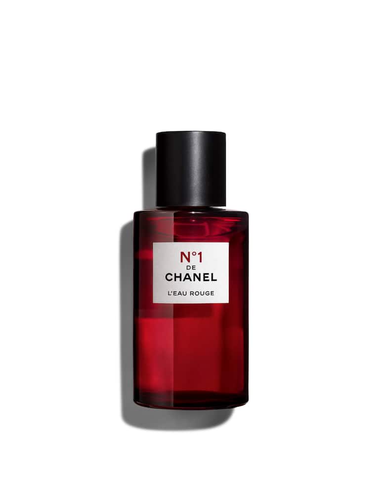 CHANEL N°1 DE CHANEL De L'Eau Rouge Revitalizing Fragrance Mist - picture 1 CHANEL N°1 DE CHANEL De L'Eau Rouge Revitalizing Fragrance Mist - picture 1