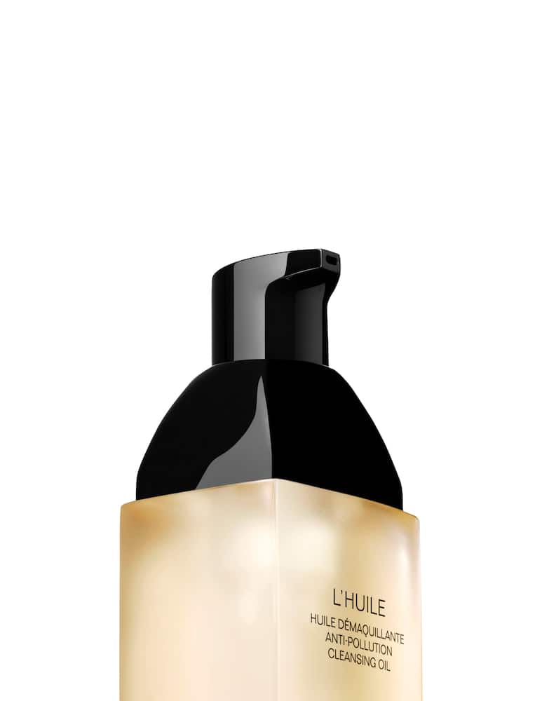 CHANEL L’HUILE Anti-Pollution Cleansing Oil - picture 2 CHANEL L’HUILE Anti-Pollution Cleansing Oil - picture 2