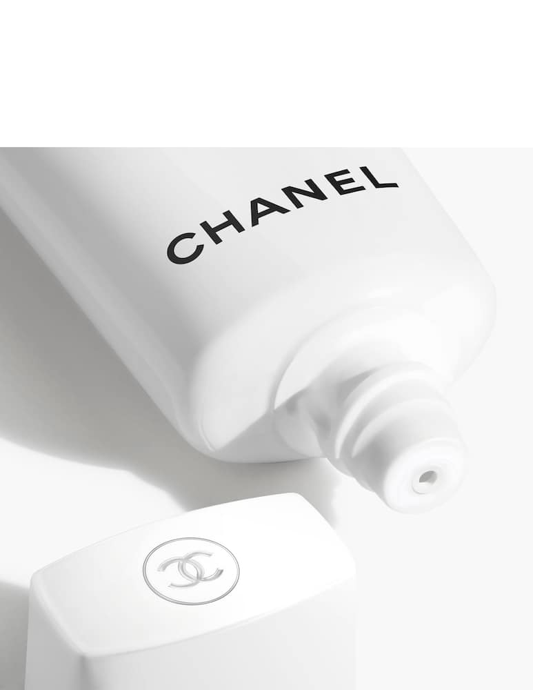 rinascente CHANEL UV ESSENTIEL Complete Uv Protection
