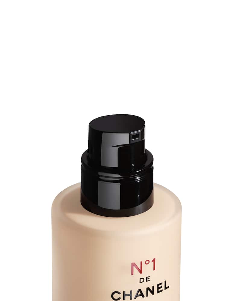 CHANEL N°1 DE CHANEL Revitalizing Foundation - picture 2