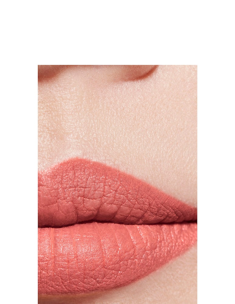 CHANEL ROUGE ALLURE VELVET - picture 4 CHANEL ROUGE ALLURE VELVET - picture 4