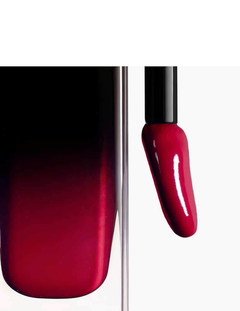 CHANEL ROUGE ALLURE LAQUE - picture 2 CHANEL ROUGE ALLURE LAQUE - picture 2