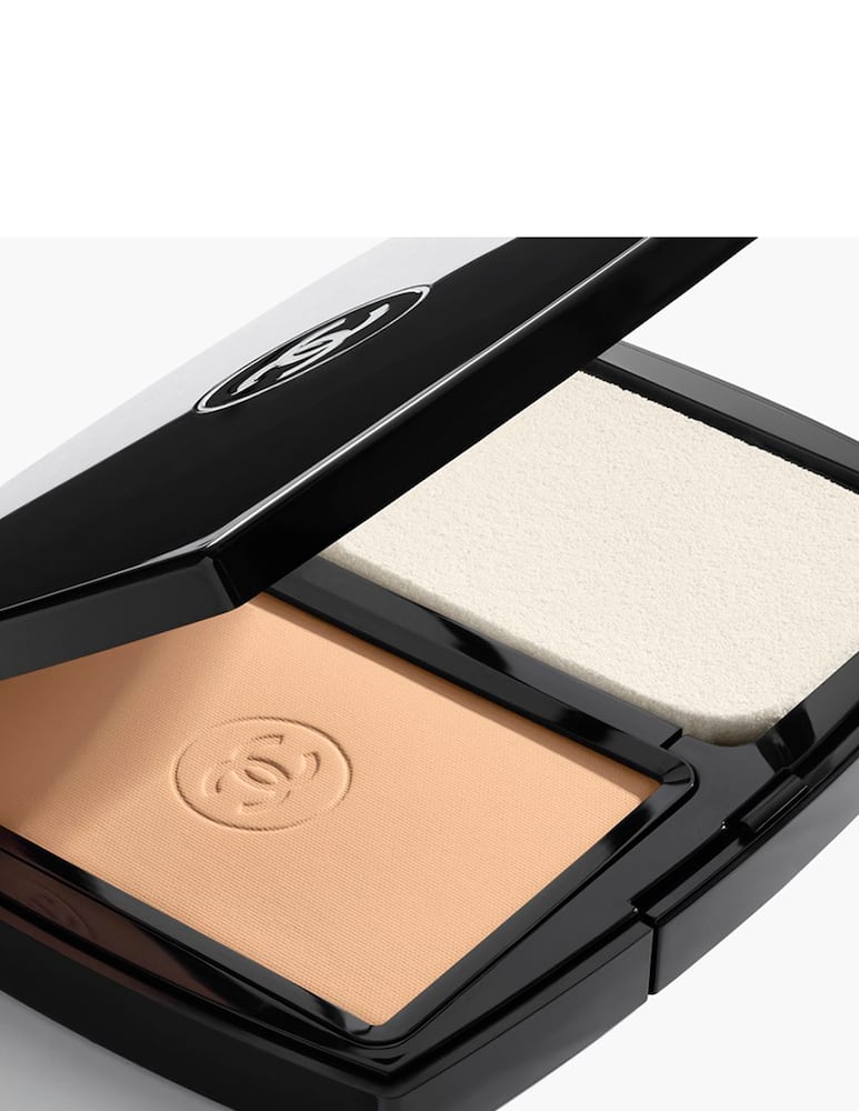 CHANEL ULTRA LE TEINT - picture 2 CHANEL ULTRA LE TEINT - picture 2