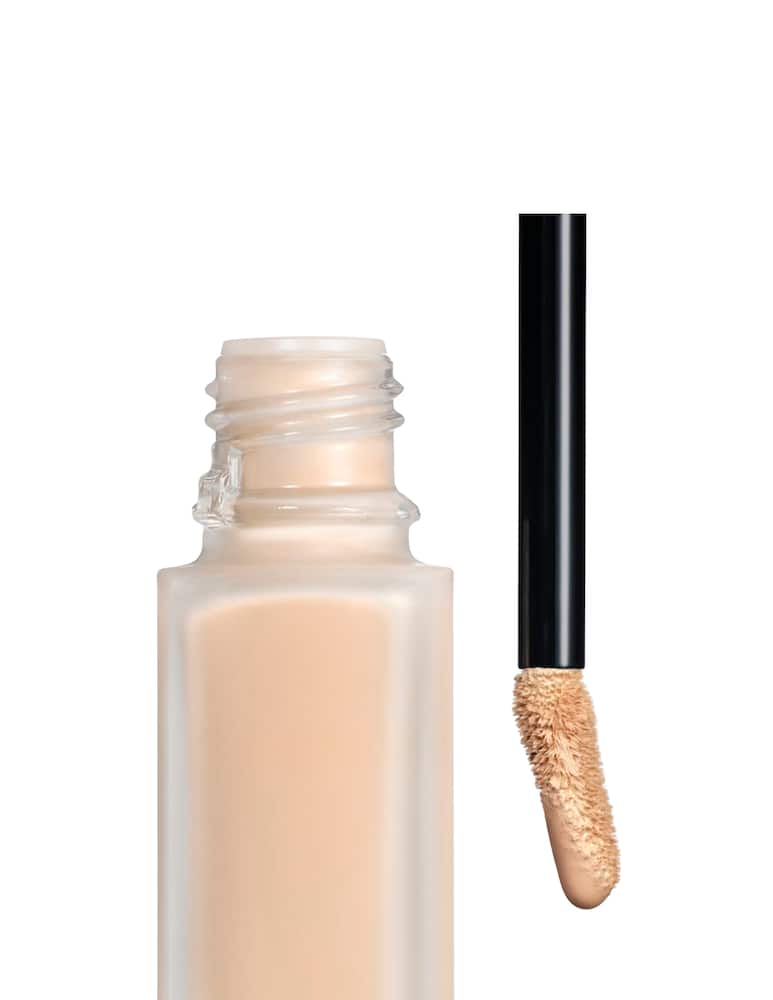 CHANEL ULTRA LE TEINT LE CORRECTEUR ULTRAWEAR - picture 2 CHANEL ULTRA LE TEINT LE CORRECTEUR ULTRAWEAR - picture 2